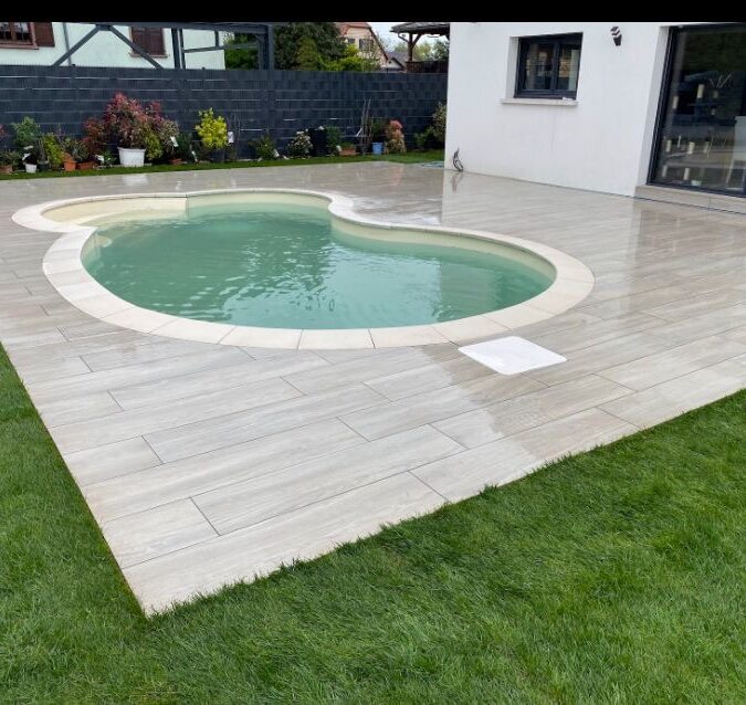 TRAVAUX DE PAVAGE OU DALLAGE POUR TERRASSE OU COUR SUR STRASBOURG EN ALSACE Erstein