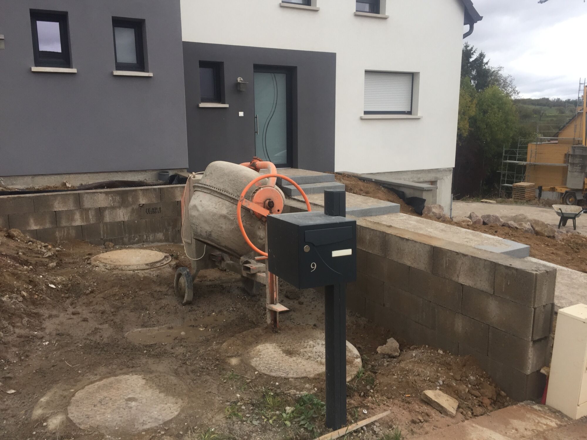 MUR | ALS Aménagement 🧱 TUTO – Comment construire un mur en agglos solide et durable Haguenau